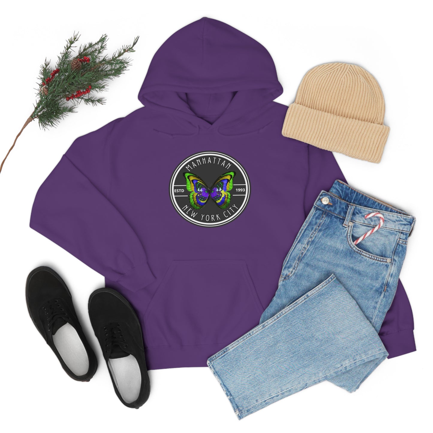 MANHATTAN NYC- Unisex Heavy Blend Hooded Sweatshirt (VARIETY OF COLORS)-“Trendy NYC Pullover Made for Photos, Coffee Runs, and Slay”