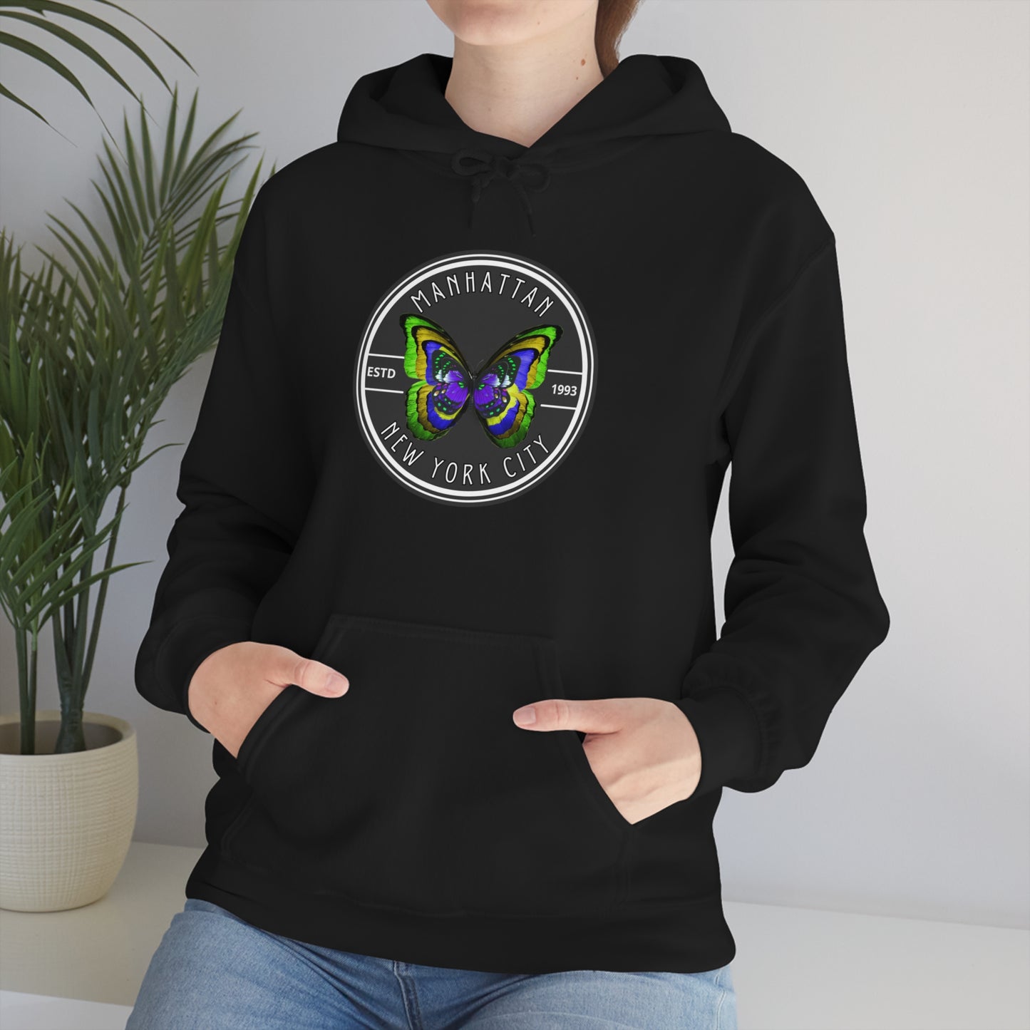 MANHATTAN NYC- Unisex Heavy Blend Hooded Sweatshirt (VARIETY OF COLORS)-“Trendy NYC Pullover Made for Photos, Coffee Runs, and Slay”